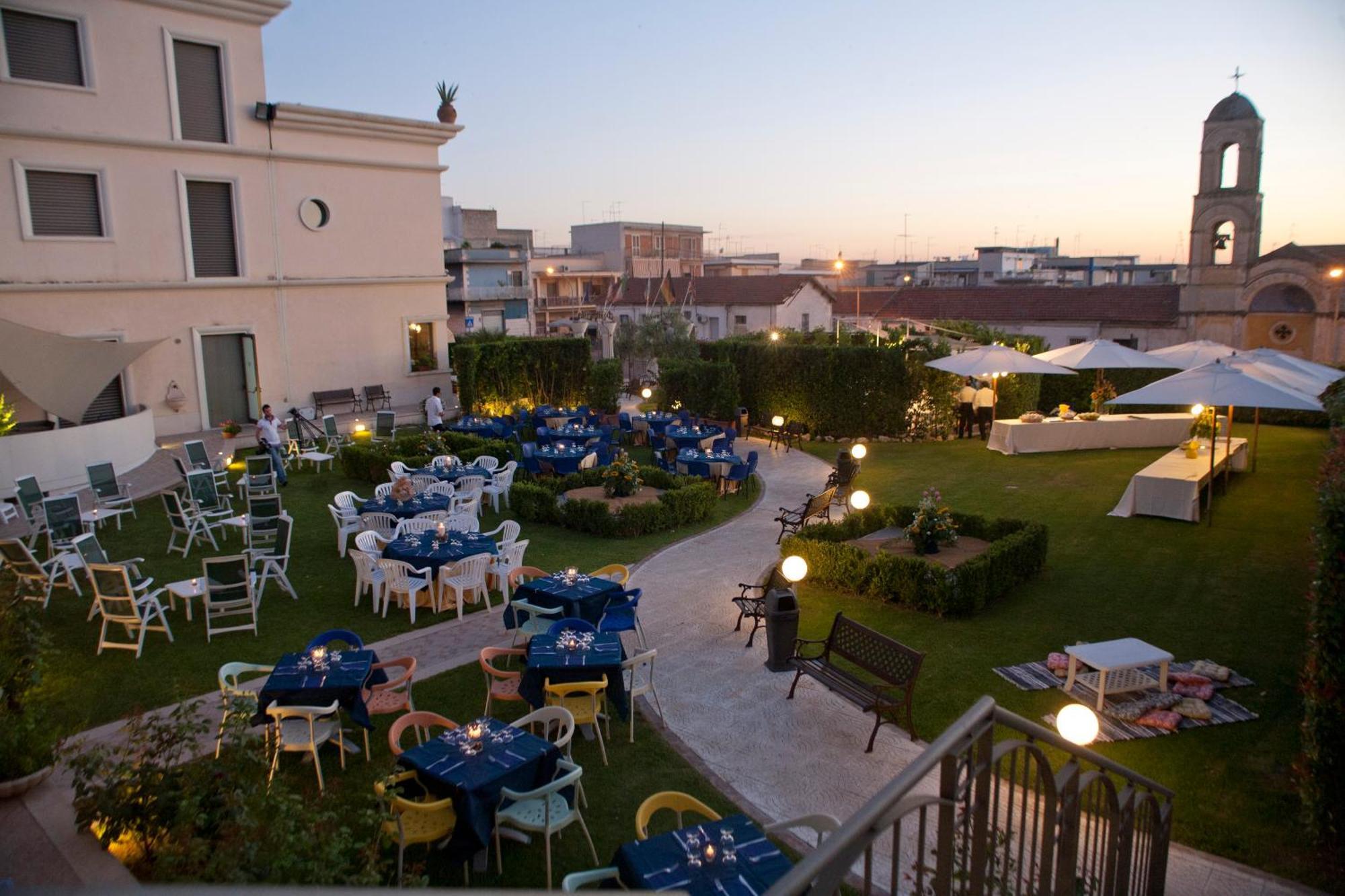 Hotel D'Altavilla Canosa di Puglia Luaran gambar