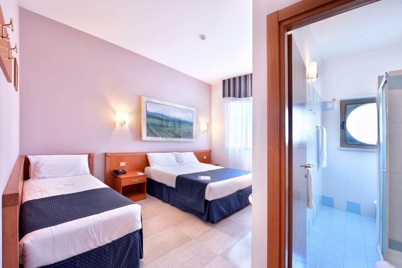 Hotel D'Altavilla Canosa di Puglia Luaran gambar